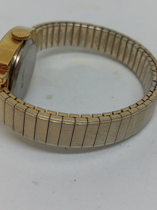 VINTAGE 1974 Timex Model 23 Women\'s 22mm Gold Tone Manual Wind Watch main image 3